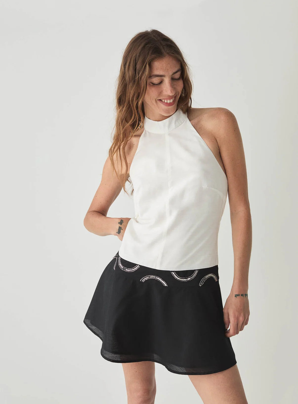 Robe Courte Noire et Blanche Malen - Laagam