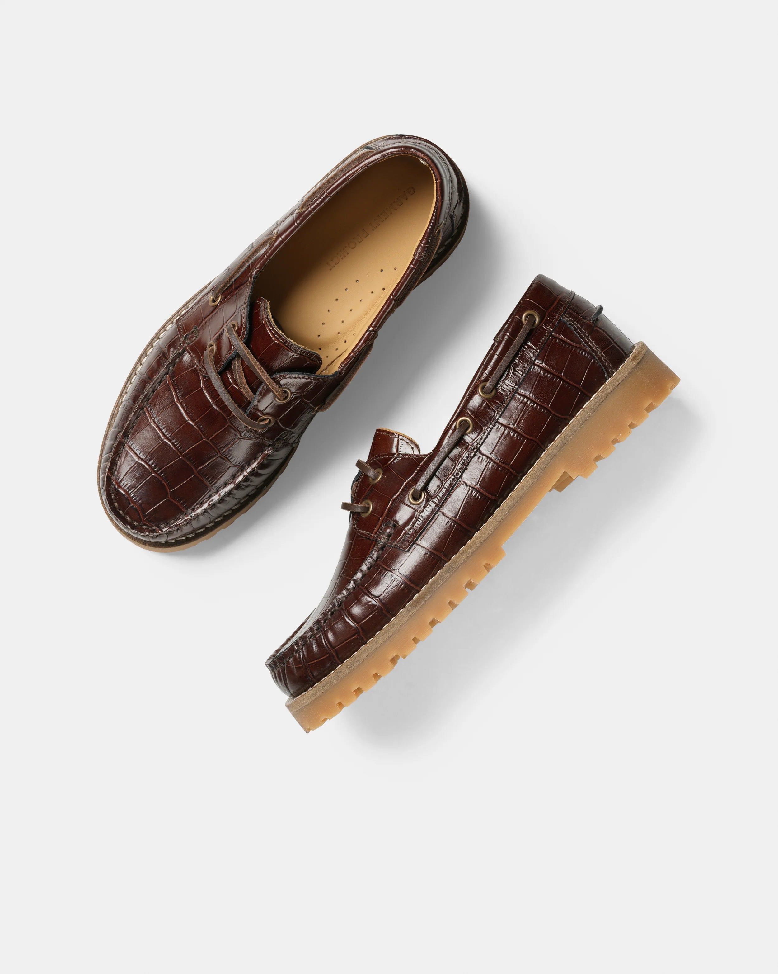 Chaussures Bateau Ollie Croco Marron - Garment Project