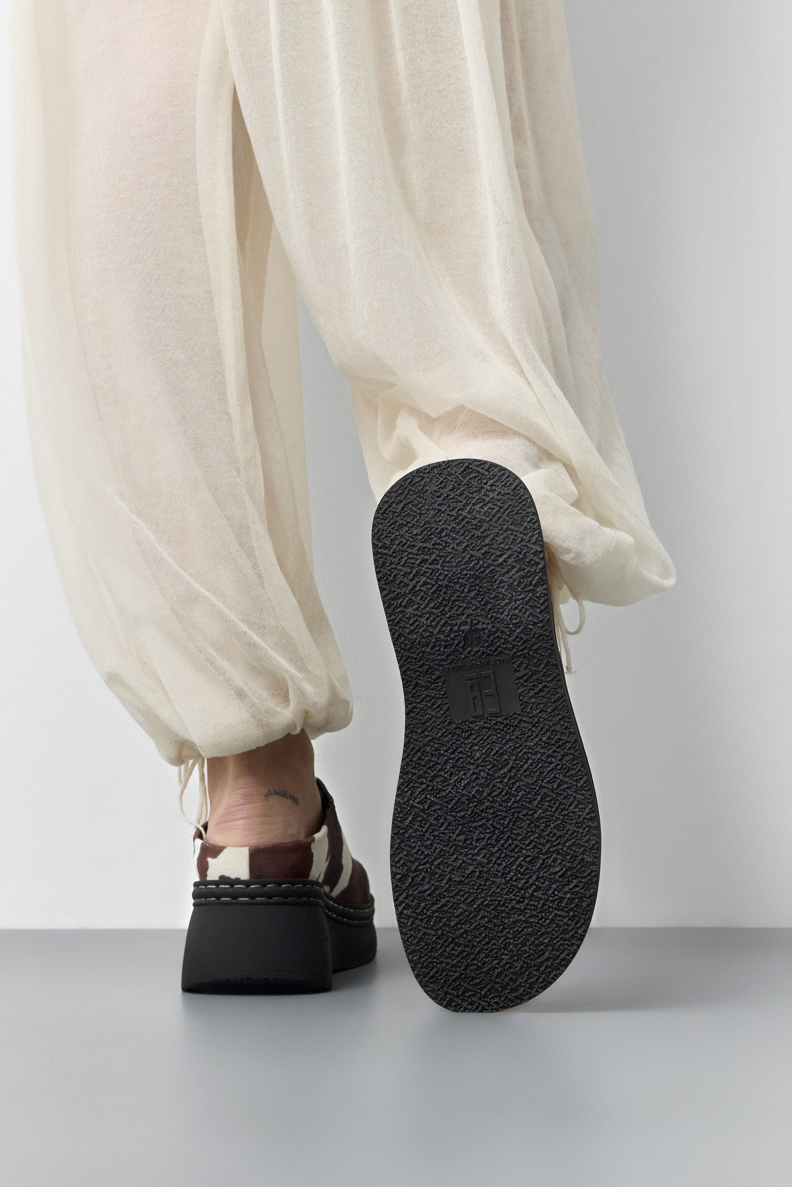 Mules Vache Kristi - Miista