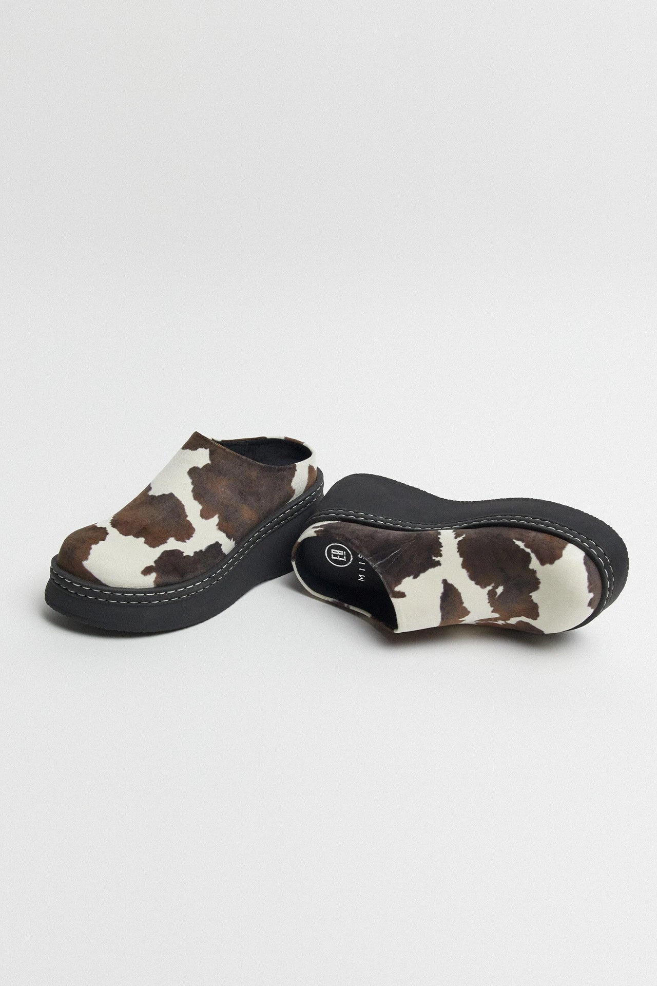 Mules Vache Kristi - Miista