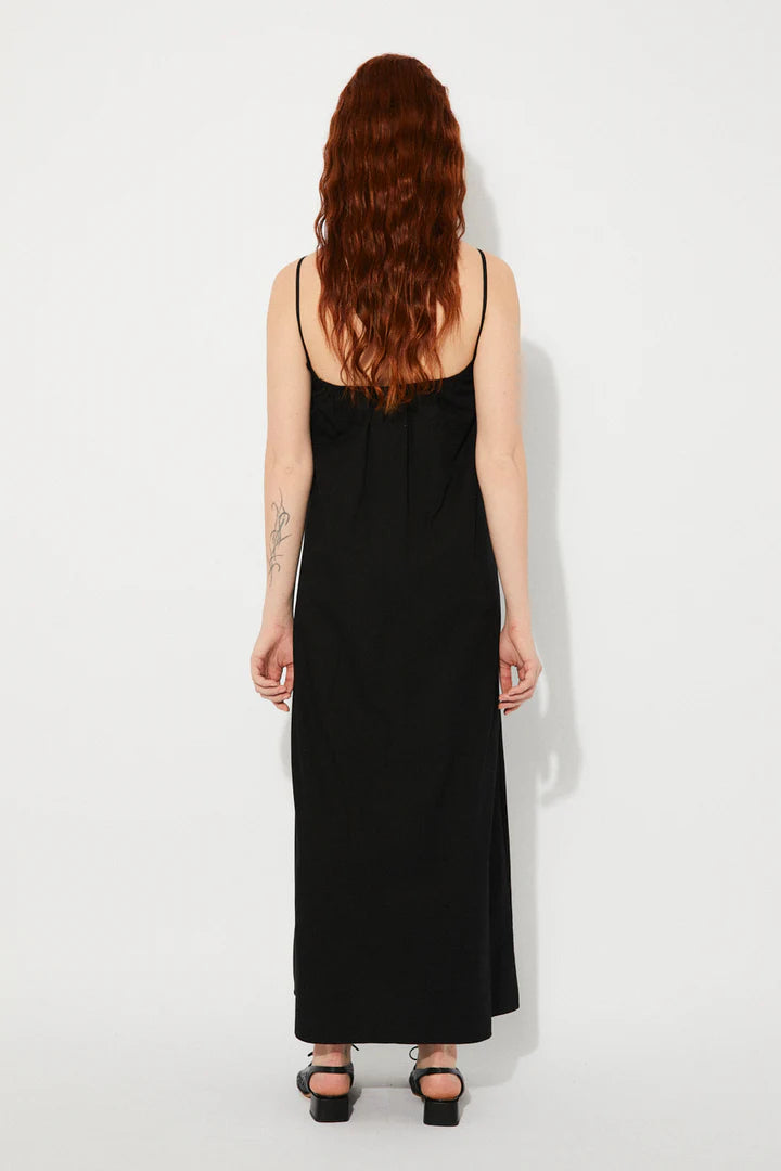 Robe Perennial Noire - Rita Row