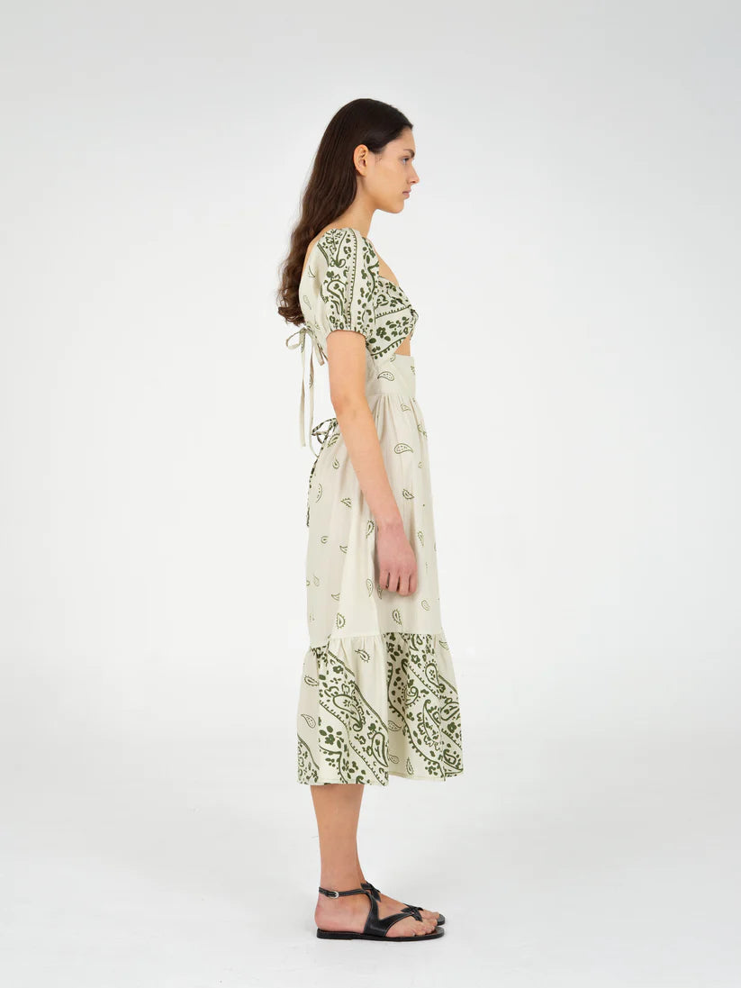 Robe Paisley - Carmen Says