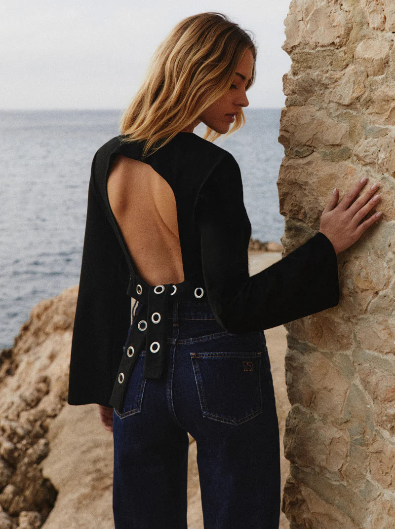 Top Edgy Black - Noo