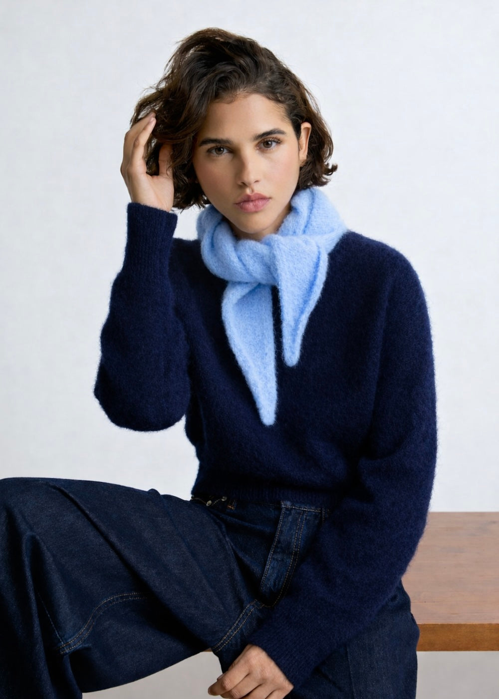 Écharpe triangle Jenna en mohair bleu ciel Surprise - photo 1
