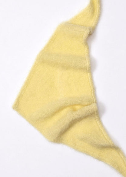 Écharpe triangle Jenna en mohair jaune clair Surprise - photo 2