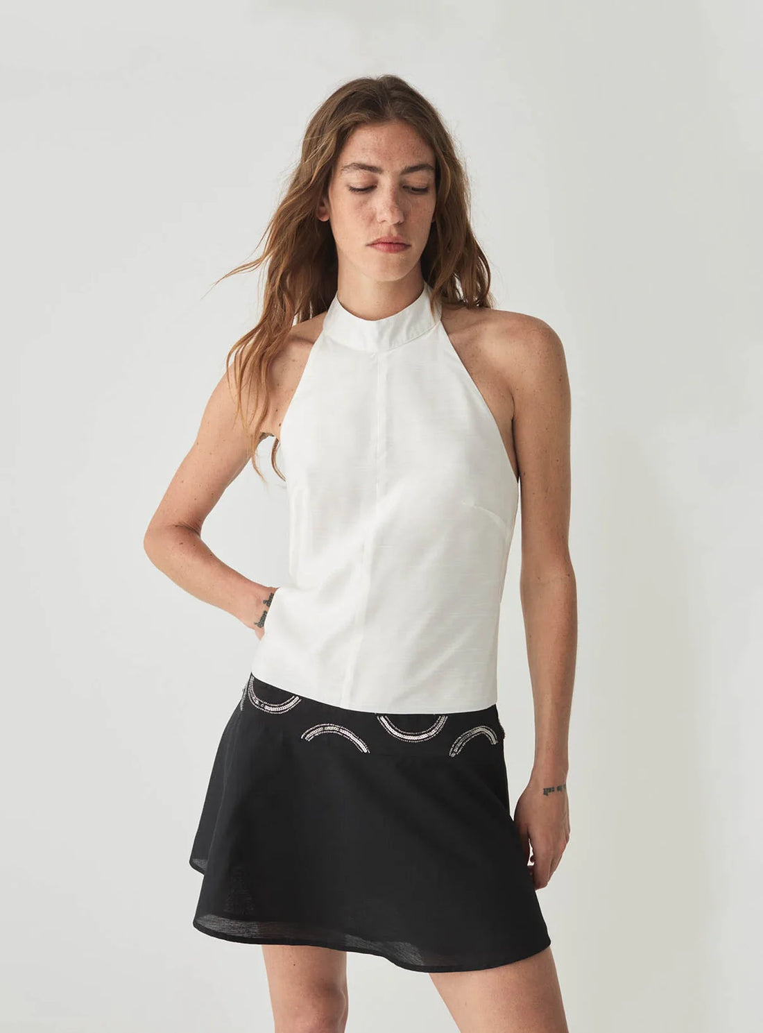 Robe Courte Noire et Blanche Malen - Laagam