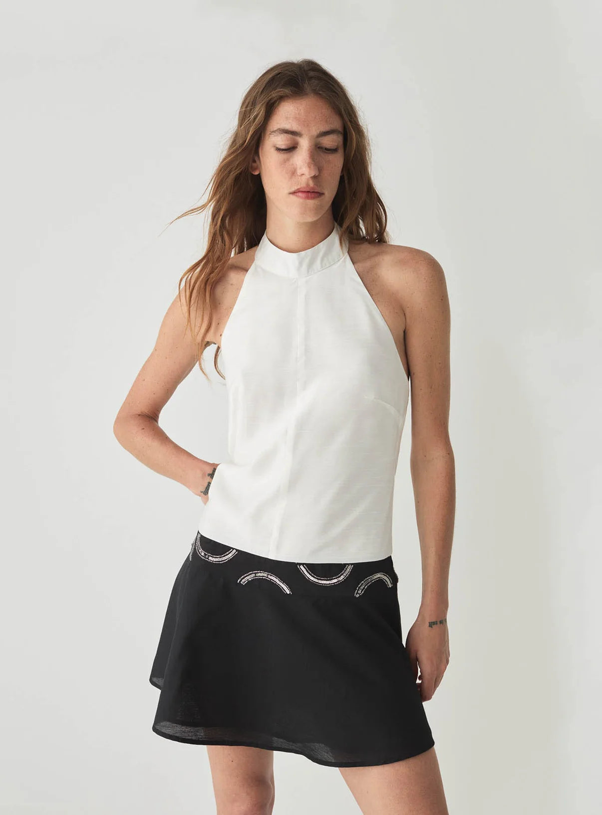 Robe Courte Noire et Blanche Malen - Laagam