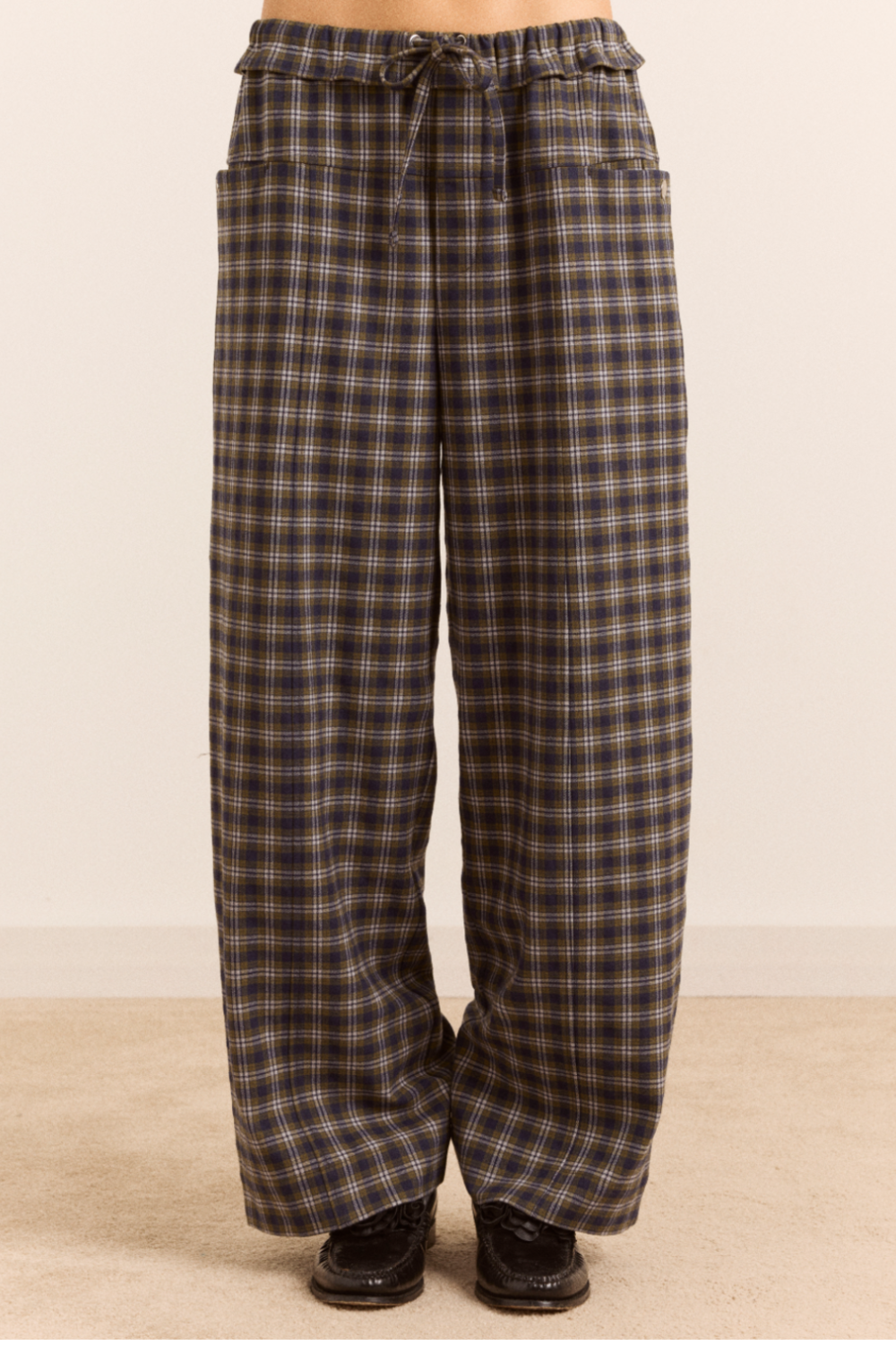 Pantalon Tomasina à carreaux bleu marine et vert Damson Madder