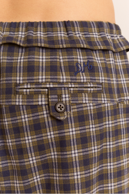 Détail de la taille élastiquée et du cordon du pantalon Tomasina