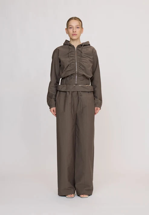 Veste OliviaRS - RÉSUMÉ
