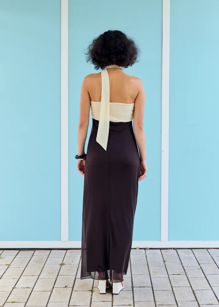 Robe Bustier Nova - RÉSUMÉ