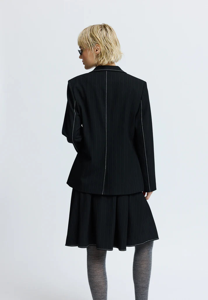 Blazer Hedwig - RÉSUMÉ