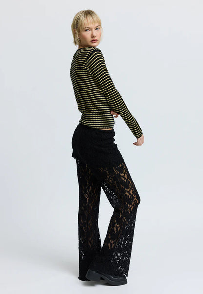 Pantalon Helena - RÉSUMÉ