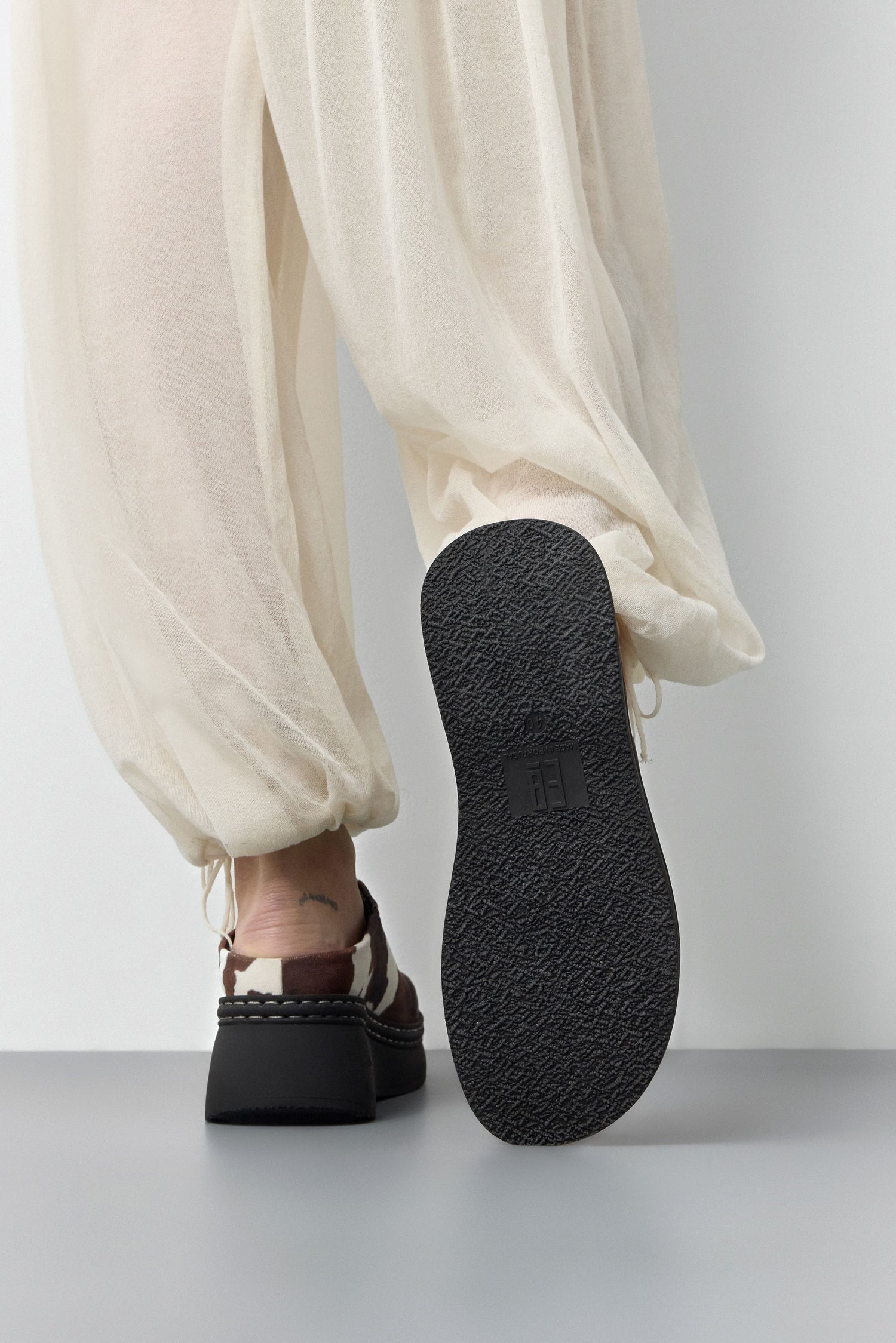 Mules Vache Kristi - Miista