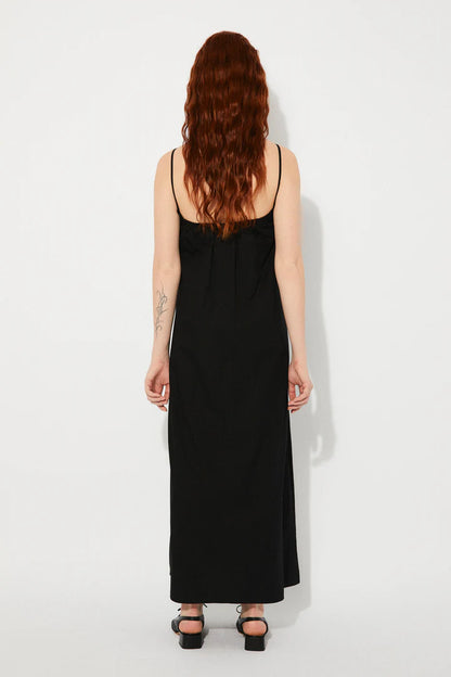 Robe Perennial Noire - Rita Row