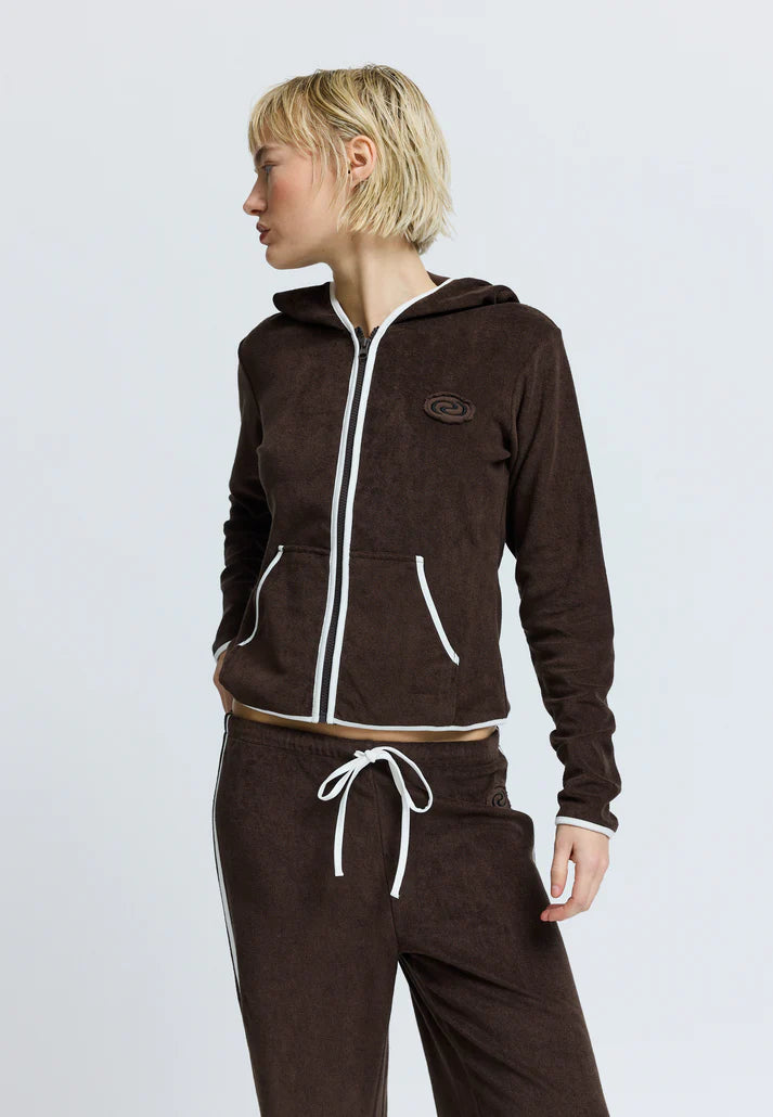 Veste Zippée Halle - RÉSUMÉ